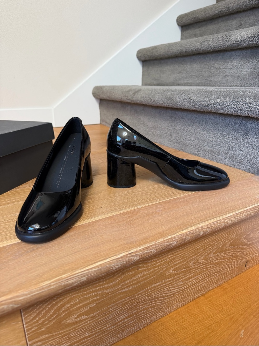 Ecco Women's Black Patent Leather Slip-On Pumps